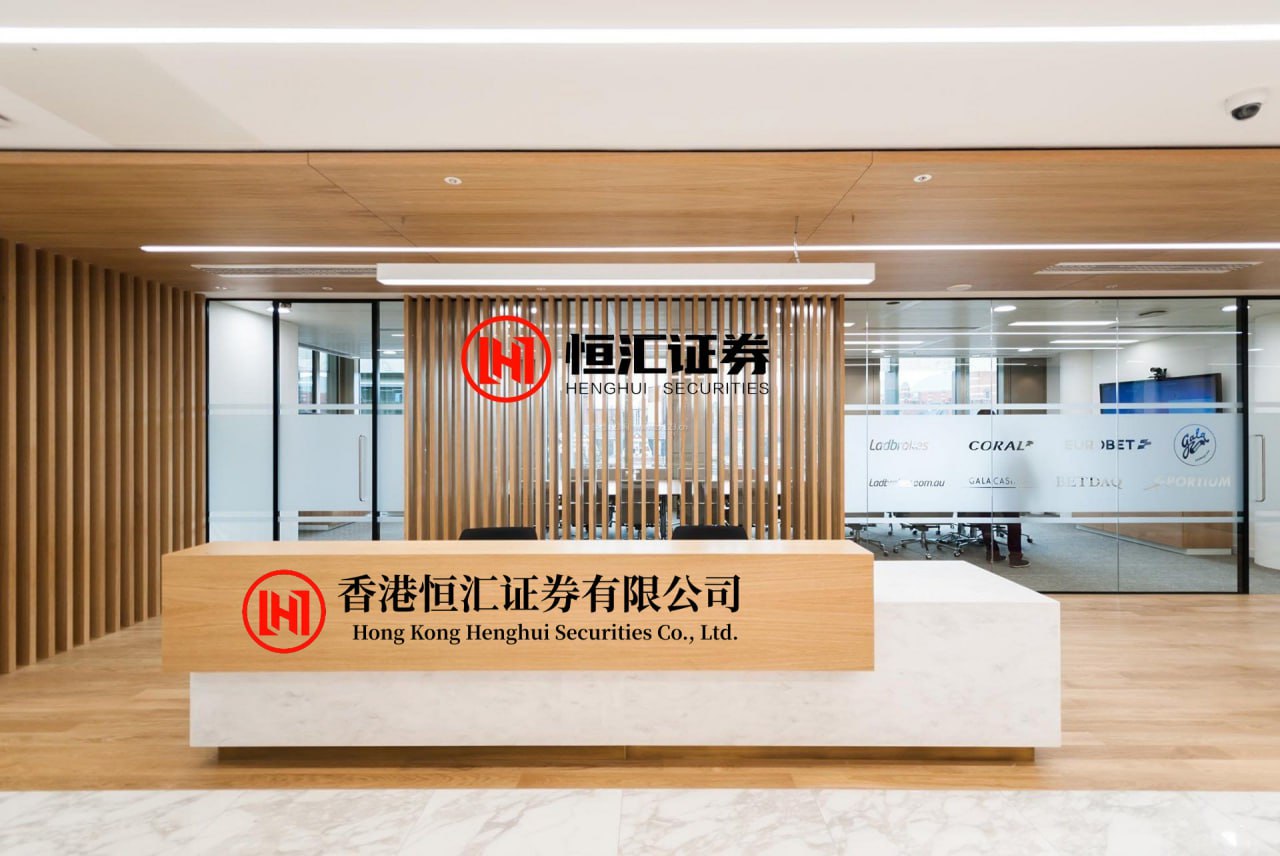融正配资官网 武汉光谷三路湿地公园石蒜花海已上线 秋日限定美景